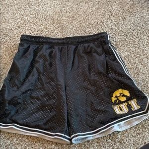 Soffee mesh mid rise athletic shorts.